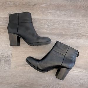 clarks bootie